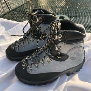 La Sportiva Mountaineer Boots - 6.5 37 Italy